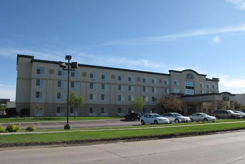 La Quinta By Wyndham Omaha Airport Downtown Hotell Carter Lake Exteriör bild