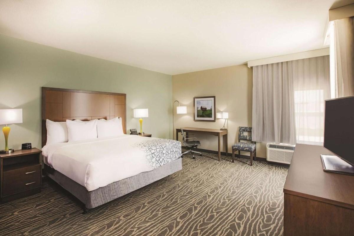 La Quinta By Wyndham Omaha Airport Downtown Hotell Carter Lake Exteriör bild