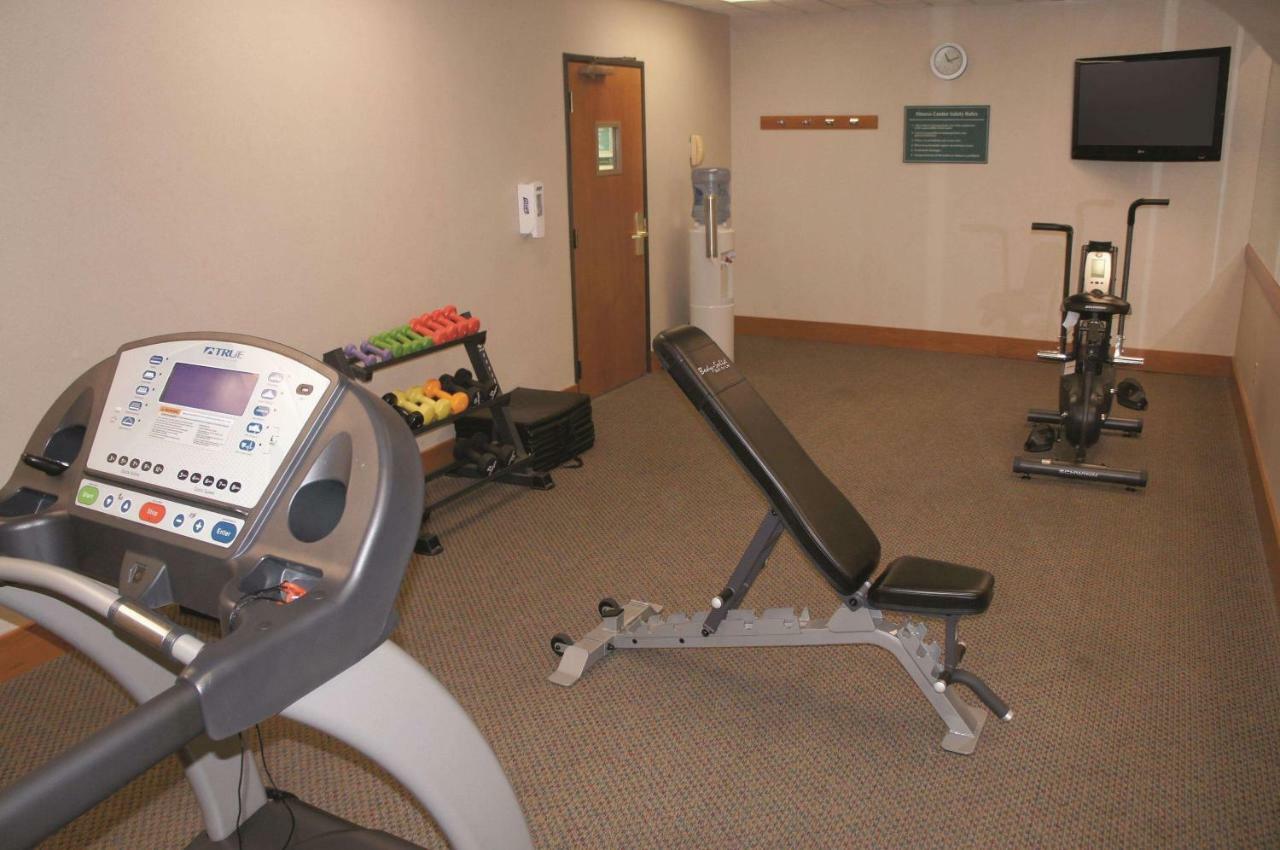 La Quinta By Wyndham Omaha Airport Downtown Hotell Carter Lake Exteriör bild