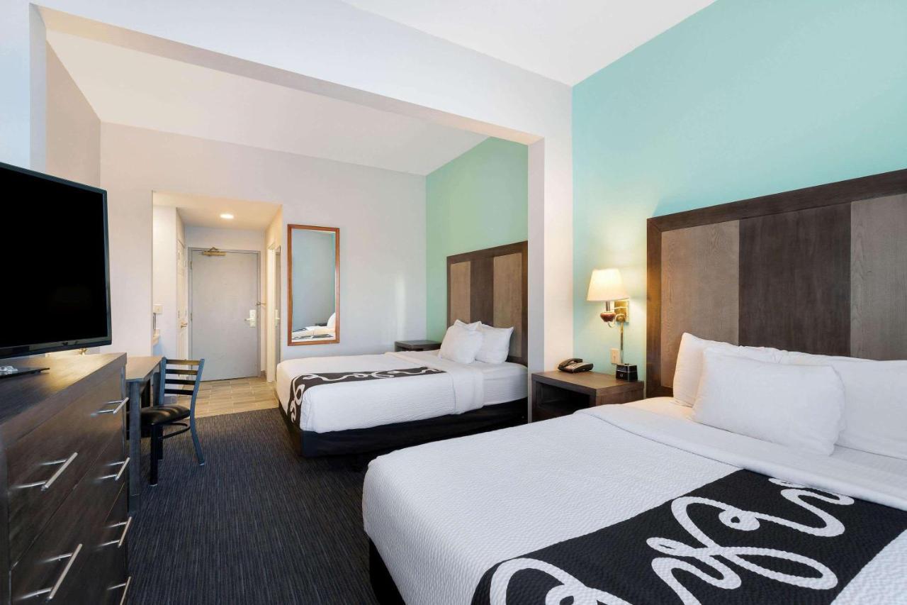 La Quinta By Wyndham Omaha Airport Downtown Hotell Carter Lake Exteriör bild