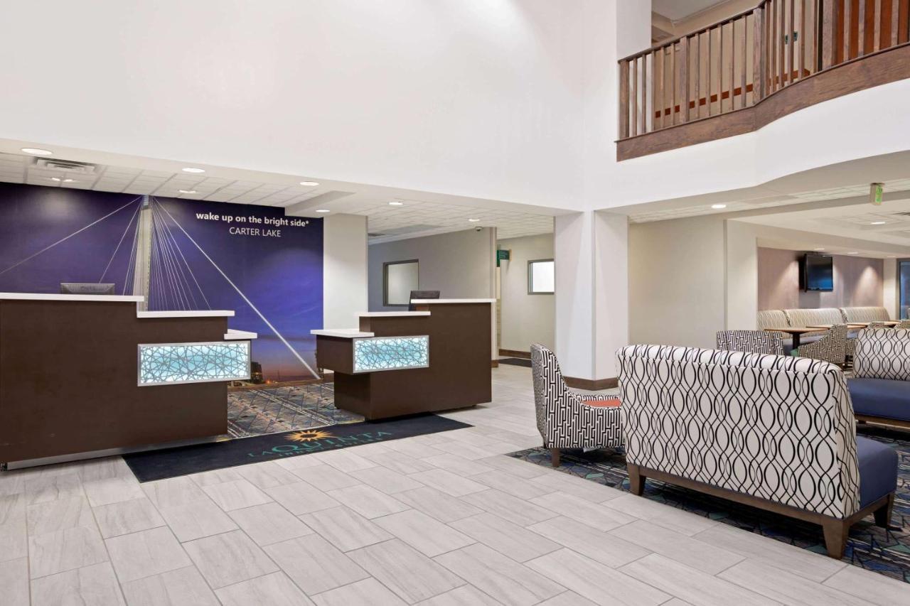 La Quinta By Wyndham Omaha Airport Downtown Hotell Carter Lake Exteriör bild